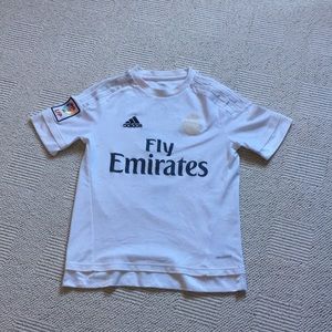 Ronaldo soccer jersey boys large.